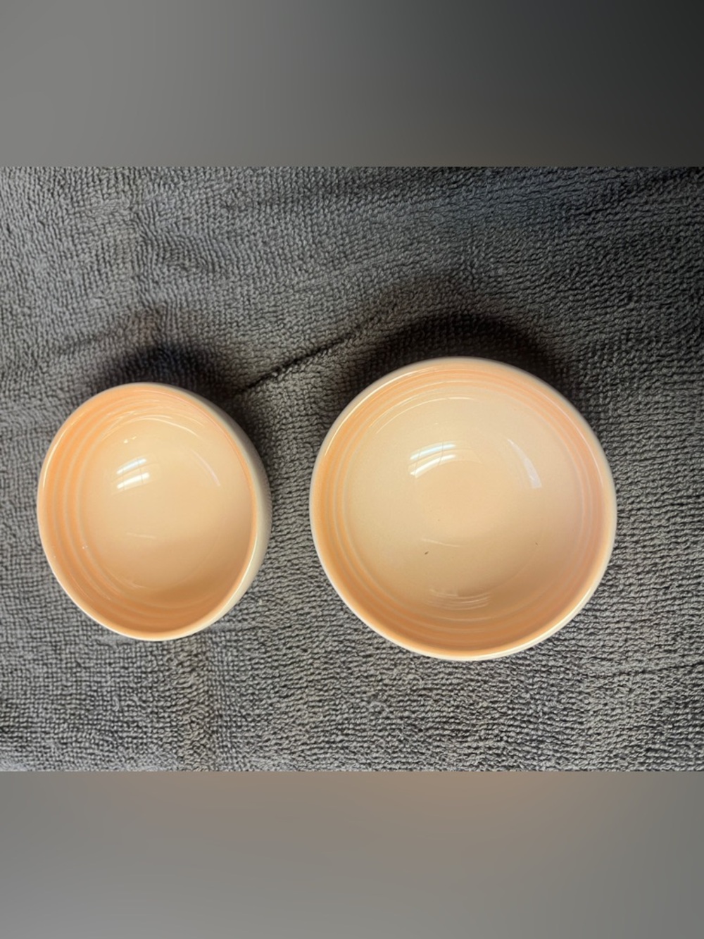 Le Creuset Peach Glazed Ceramic Bowls - Set of 2